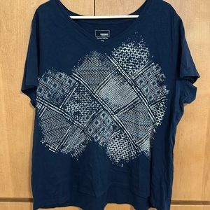 Sonoma dark blue top with white design